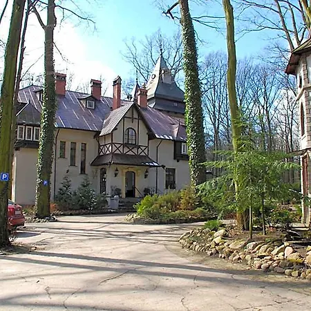Hotel Daria Dworek Mysliwski 2*