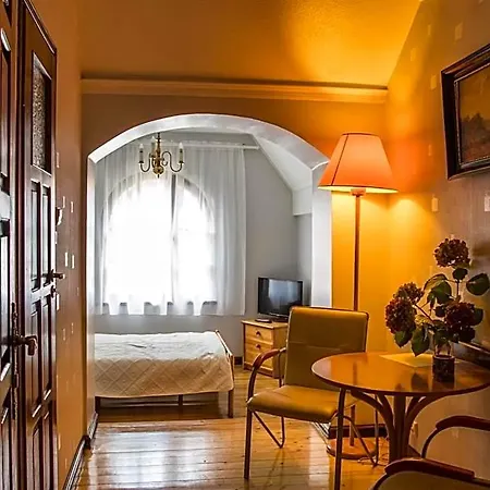 Daria Dworek Mysliwski Hotel Łódź