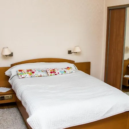 Daria Dworek Mysliwski Hotel 2*